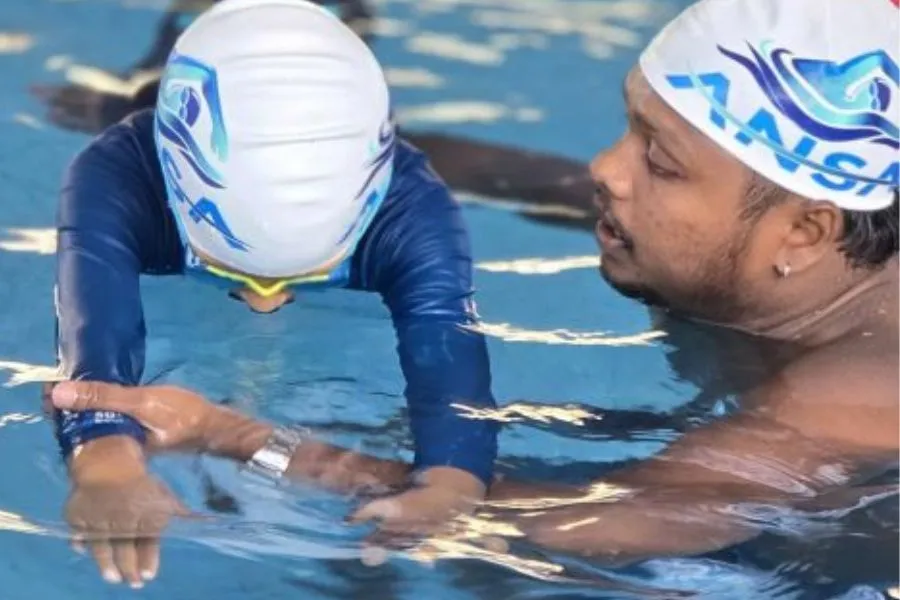 Professional swimming lessons for kids in Dubai